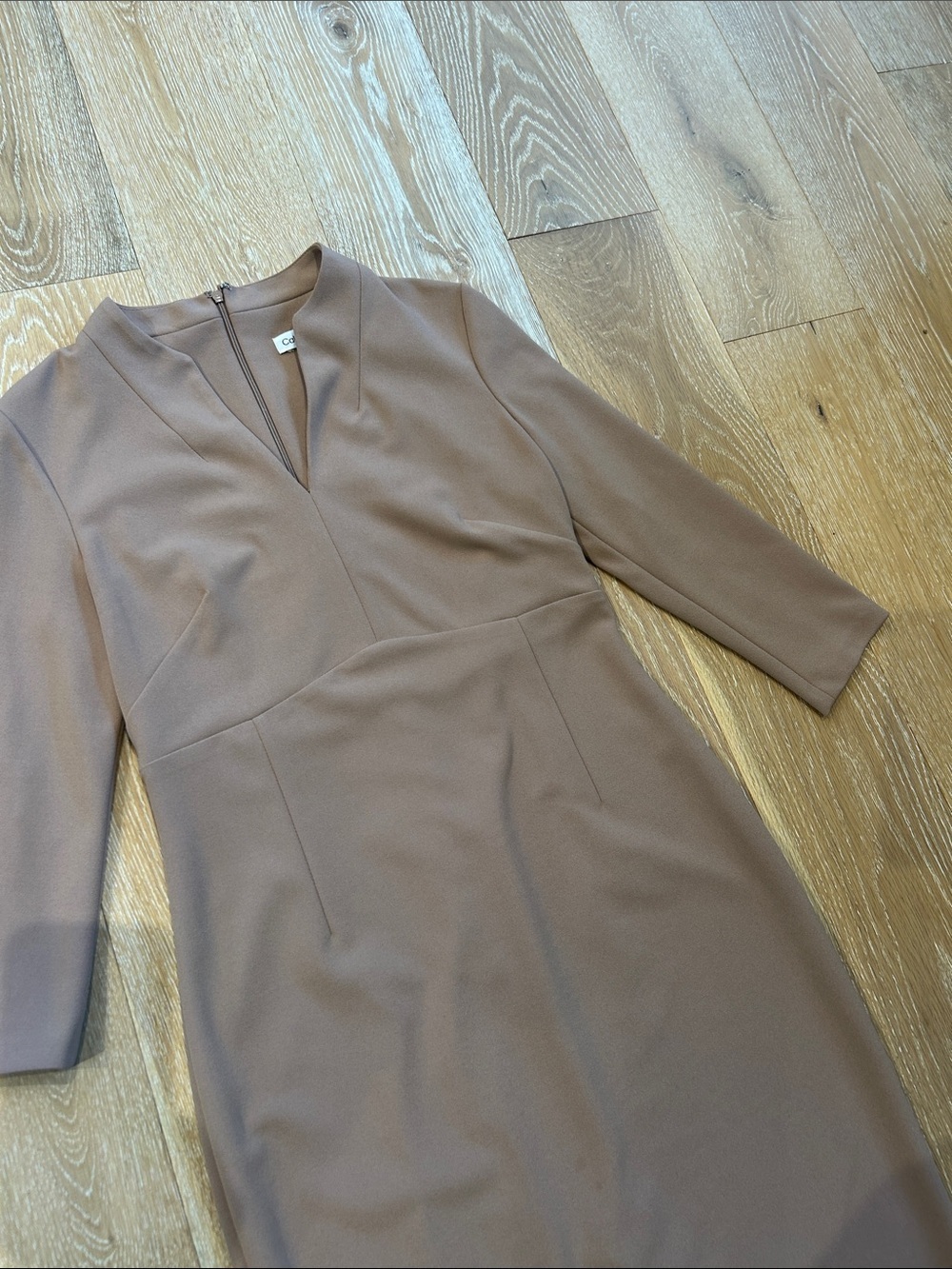 Calvin Klein Tan Sheath Dress Three Quarter Sleeve Size 8 - Picture 2 of 9